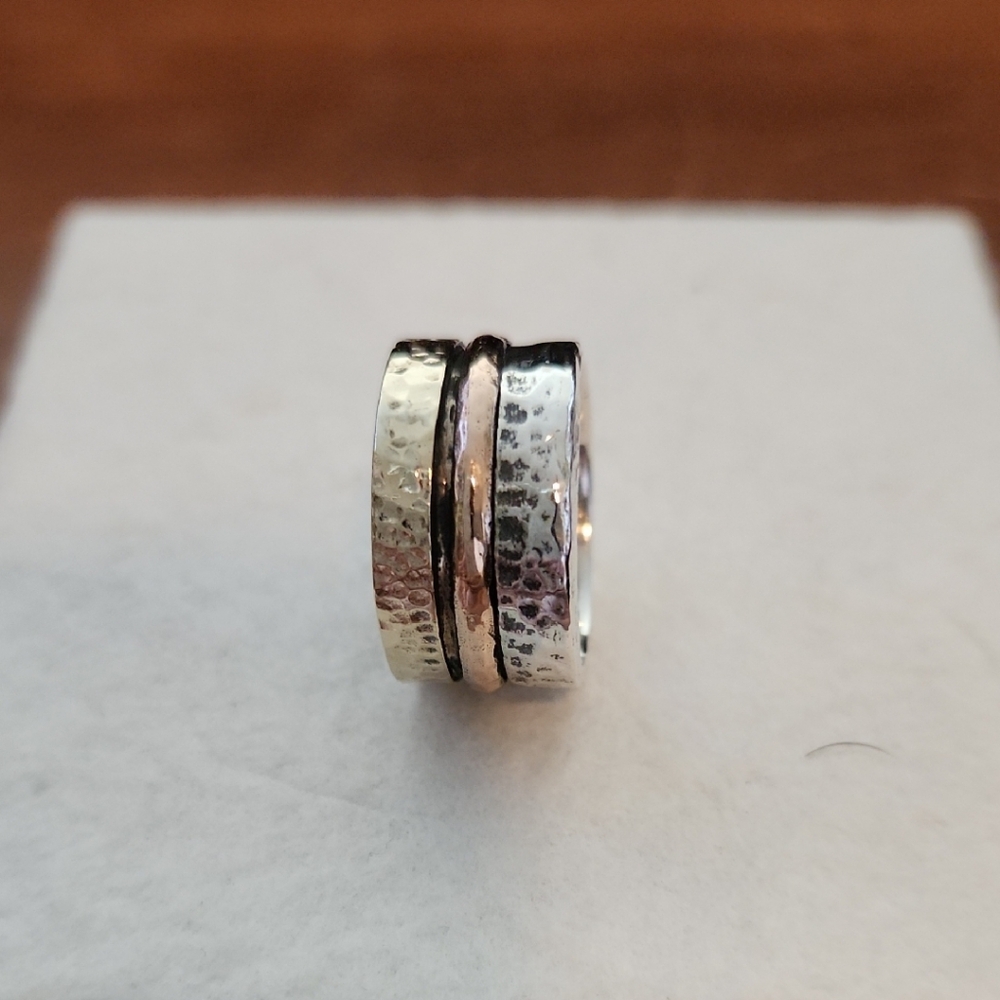 JOURNEY Gold & Silver TRI-TONE Hammered Meditation w/Rose Gold Spinner Ring sz 9
